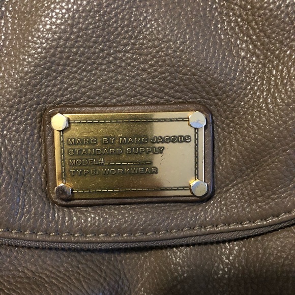 Marc by Marc Jacobs Purse - Picture 2 of 4